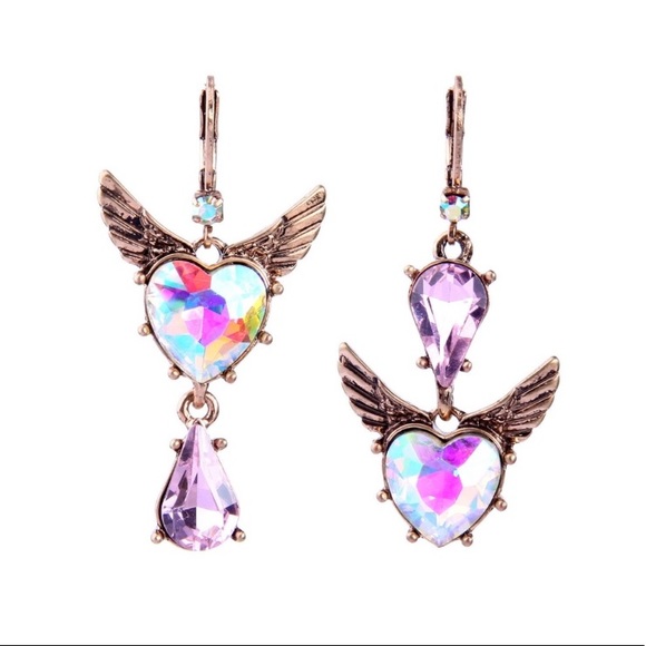 HEART ANGEL WING RHINESTONE DANGLE EARRINGS - Picture 7 of 8